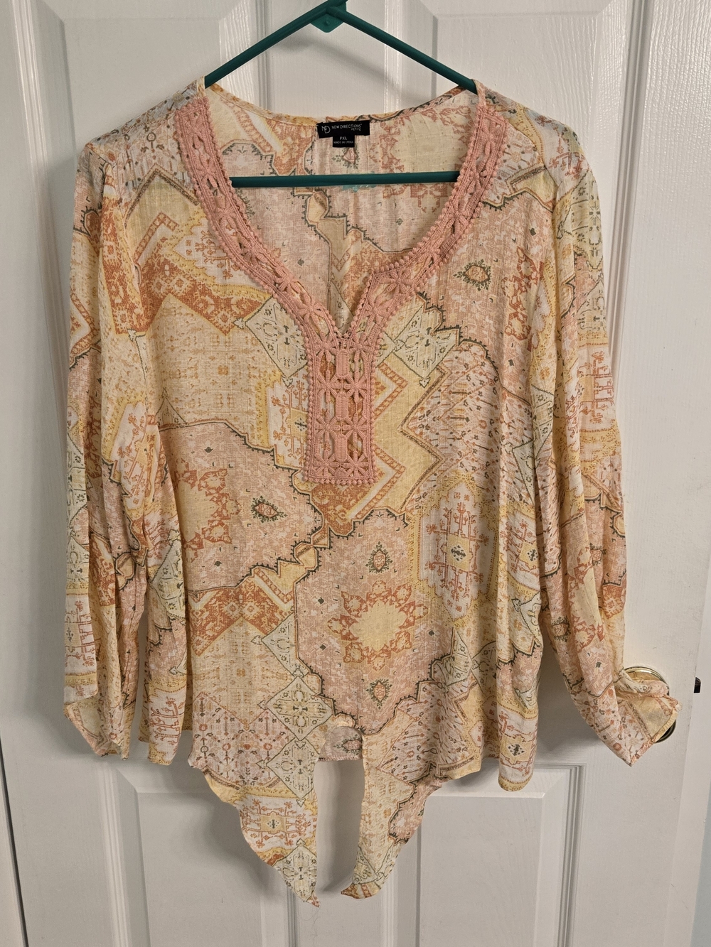 New Directions Petite Boho Geometric Mosaic Lace Tie Front Blouse PXL